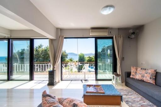 Lavish & Spacious Apt With Stunning Seaview, 10 Min Ath Airport Artemida  Exteriör bild